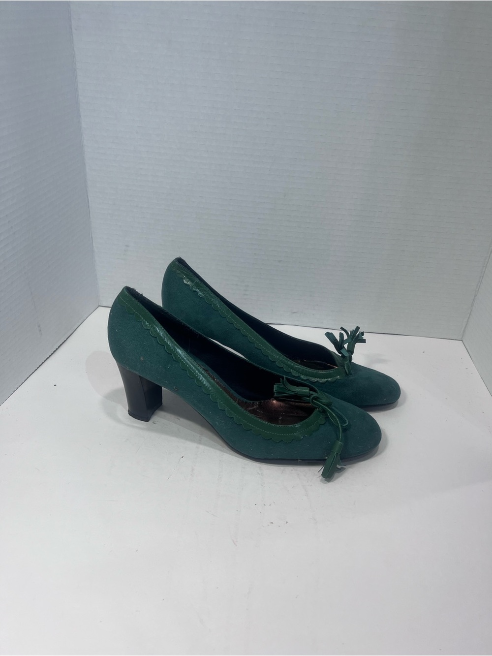 Green Suede Mid-Heel Pumps with Tassel Detail